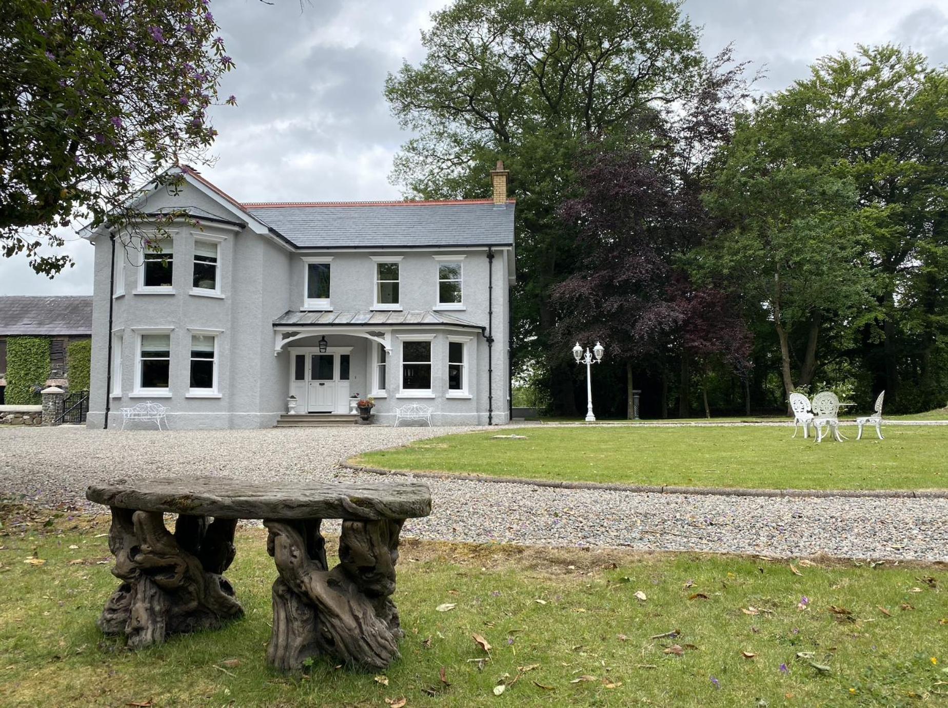 Luxury Accommodation In County Antrim With Riverside Hot Tub Kells Exteriör bild