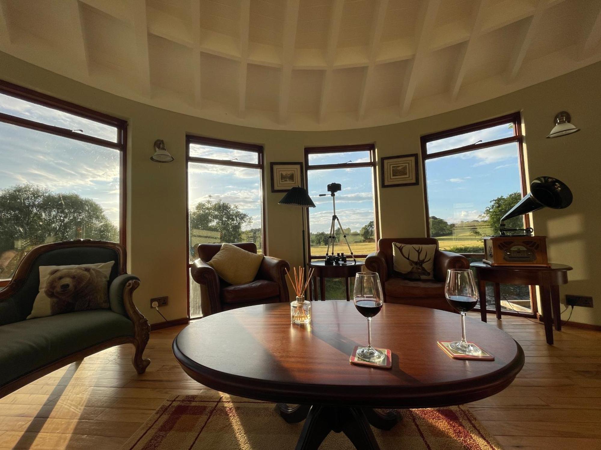 Luxury Accommodation In County Antrim With Riverside Hot Tub Kells Exteriör bild