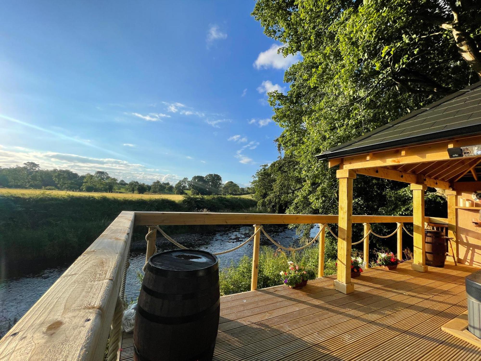 Luxury Accommodation In County Antrim With Riverside Hot Tub Kells Exteriör bild